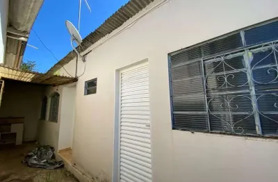 Edícula com 1 dormitório para alugar por r$ 850,00/mês - jardim são geraldo - marília/sp