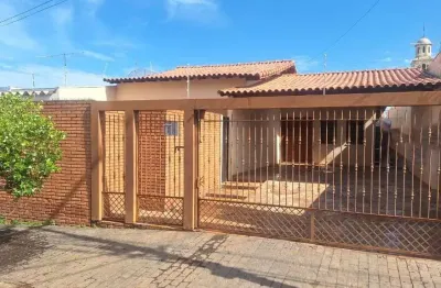Casa com 3 dormitórios, 291 m² - venda por r$ 950.000,00 ou aluguel por r$ 4.000,01/mês - alto cafezal - marília/sp