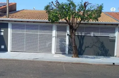 Casa à venda, 2 quartos, 1 suíte, 2 vagas, núcleo habitacional presidente jânio da silva quadros - marília/sp