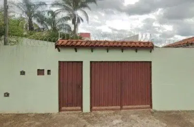 Casa a um quarteirão da avenida joão ramalho, com 2 dormitórios à venda, 10x32 valor r$ 260.000 - hípica paulista - marília/sp