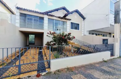 Casa com 3 dormitórios à venda por r$ 650.000,00 - palmital - marília/sp
