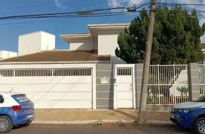 Casa com 3 dormitórios à venda, 400 m² por r$ 2.300.000,00 - jardim maria izabel - marília/sp