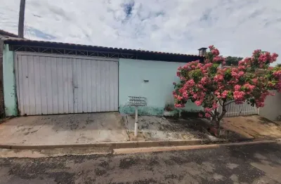 Casa com 3 dormitórios à venda, 90 m² por r$ 200.000,00 - núcleo habitacional presidente jânio da silva quadros - marília/sp
