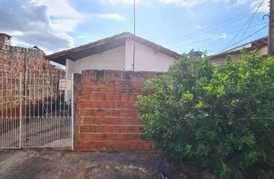 Casa com 2 dormitórios à venda,- núcleo habitacional alcides matiuzzi.