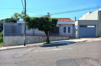 Casa com 3 dormitórios à venda, 240 m² por r$ 470.000,00 - são paulo - marília/sp