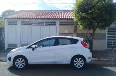 Casa com 3 dormitórios à venda por r$ 300.000,00 - jardim teotônio vilela - marília/sp