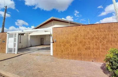Casa para aluguel, 3 quartos, 3 suítes, 3 vagas, jardim acapulco - marília/sp