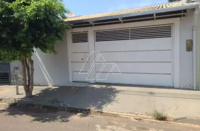 Casa com 2 suítes e 3 vagas para locação – bairro osvaldo fanceli, marília/sp – zona norte