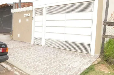 Casa à venda no bairro edson jorge junior – 3 dormitórios (1 suíte) | churrasqueira | 2 vagas