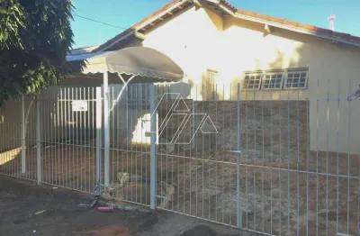 Casa à venda no Jardim Lavínia – 2 dormitórios com garagem para 2 carros