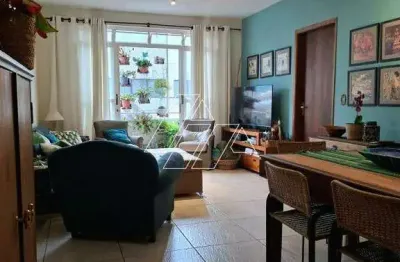 Apartamento de 108m² com 3 Dormitórios (1 Suíte) e Sacada no Centro da Cidade