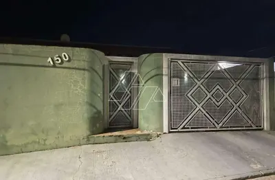 Casa à venda, 4 quartos, 1 suíte, 5 vagas, Jardim Cavallari - Marília/SP