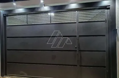 Localizado no Bairro Bandeirantes, excelente casa próximo á supermecado, farmácia, açougue