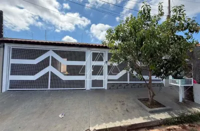 Casa à venda em Jardim Santa Antonieta, Marília – 3 quartos, 1 suíte, 204 m² de área interna