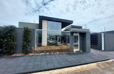 Imóvel com 2 suítes, 2 demi-suites e área de lazer com piscina!