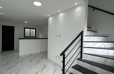 Casa em condomínio fechado com 2 quartos à venda na Avenida Carlos Alberto Perrone, 451, Balneário Maracanã, Praia Grande