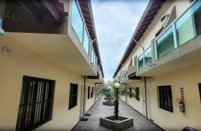 Sobrado com 2 dormitórios à venda por r$ 230.000,00 - centro - mongaguá/sp