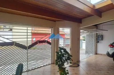 Sobrado vendo 4 quartos 2 suítes cesar de souza mogi das cruzes