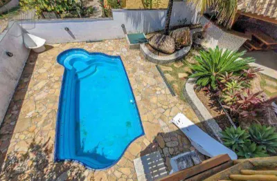 Casa com 3 quartos à venda na Rua João Jacinto Rego, 406, Veloso, Ilhabela