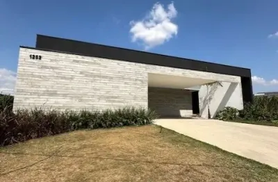 Casa de alto padrão no condomínio village ipanema 2 – araçoiaba da serra/sp