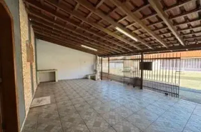 Casa térrea reformada jd montreal  garagem 3 carros e edícula