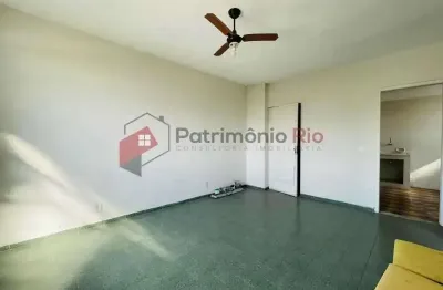 Apartamento com 2 quartos à venda na rua zeferino de assis, ramos, rio de janeiro, 60 m2 por r$ 135.000