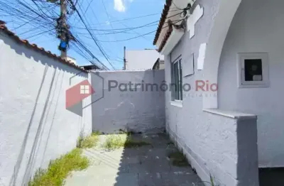 Casa com 2 quartos à venda na rua tenente pinto duarte, bento ribeiro, rio de janeiro, 55 m2 por r$ 400.000