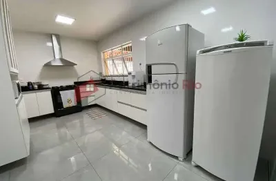 Casa com 4 quartos à venda na rua marquês de aracati, irajá, rio de janeiro, 269 m2 por r$ 830.000