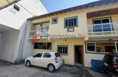 Casa em condomínio fechado com 2 quartos à venda na rua xavier curado, marechal hermes, rio de janeiro, 64 m2 por r$ 340.000