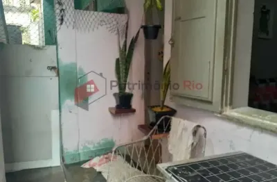Apartamento com 2 quartos à venda na estrada do portela, madureira, rio de janeiro, 50 m2 por r$ 125.000