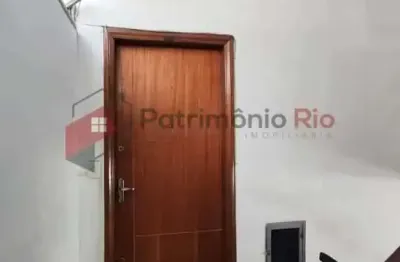 Apartamento com 1 quarto para alugar na Avenida Brasil, Irajá, Rio de Janeiro