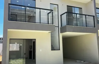 Vendo casa com 3 suítes condomínio fechado e com infraestrutura (proximo  a faculdade unime)