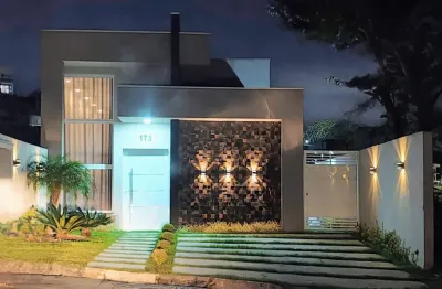 Casa moderna com piscina em condomínio com dois dormitórios