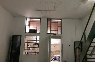 Ponto comercial para alugar na Rua Alferes Poli, 567/577, Centro, Curitiba