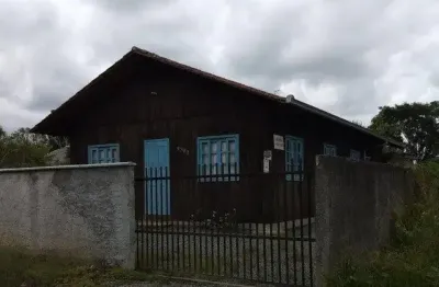 Casa em local tranquilo, perfeito para seu lazer e descanso.