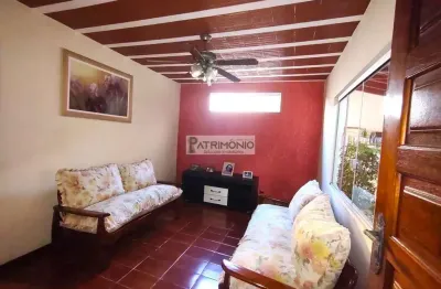 Casa à venda em jaguariúna-sp, núcleo residencial doutor joão aldo nassif, 2 quartos, 1 suíte, 1 sala, 2 vagas, 197,20m².