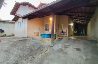 Casa com 4 quartos à venda no Industrial, Contagem 