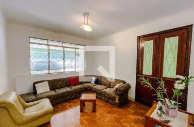 Casa com 3 quartos à venda na Rua Oliveira Lima, 224, Cambuci, São Paulo