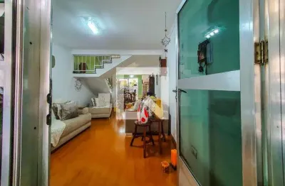 Casa com 3 quartos à venda na Rua Ingles de Sousa, 649, Cambuci, São Paulo
