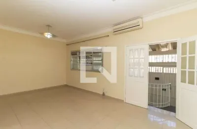Casa com 3 quartos à venda na Rua Oliveira Melo, 275, Ipiranga, São Paulo