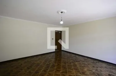 Casa com 3 quartos à venda na Rua Rocha Galvão, 139, Cambuci, São Paulo