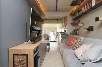 Kitnet / Stúdio à venda na Rua Alves Guimarães, 231, Pinheiros, São Paulo