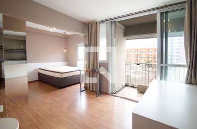 Kitnet / Stúdio à venda na Rua Heitor Penteado, 2041, Vila Madalena, São Paulo