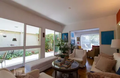 Casa com 4 quartos à venda na Rua Angatuba, 652, Pacaembu, São Paulo