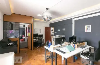 Casa com 3 quartos à venda na Rua Itatinga, 419, Pacaembu, São Paulo