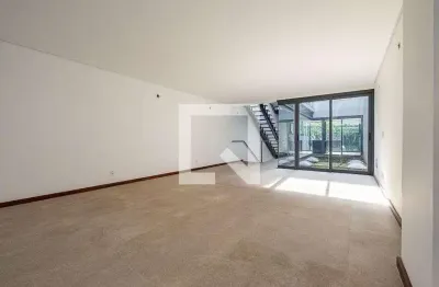 Casa com 3 quartos à venda na Rua Realengo, 307, Vila Madalena, São Paulo