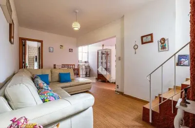 Casa com 3 quartos à venda na Rua Cajaíba, 988, Sumaré, São Paulo