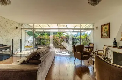 Casa com 5 quartos à venda na Rua Ubatuba, 509, Pacaembu, São Paulo