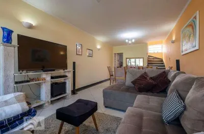 Casa com 3 quartos à venda na Rua Engenheiro Francisco Azevedo, 477, Sumaré, São Paulo