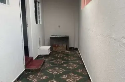 Casa no conjunto residencial ney braga, avenida pintassilgo localizada em maringá-pr